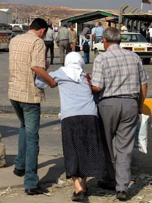 KalandiOldWoman