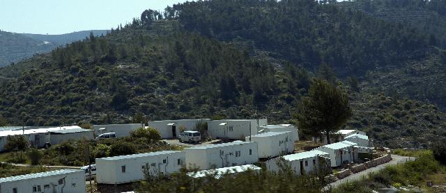 Caravans3276 Caravans, cheap, portable homes, the first stage of an Israeli settlement or colony